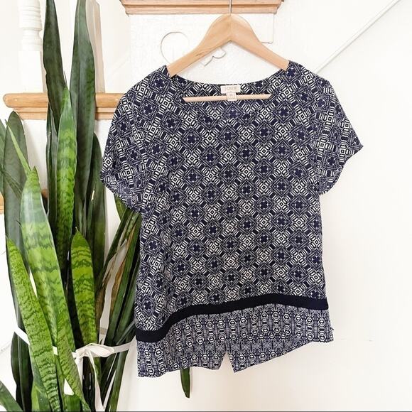 J.crew Printed Split Hem Top Blouse white blue XS - Picture 1 of 7